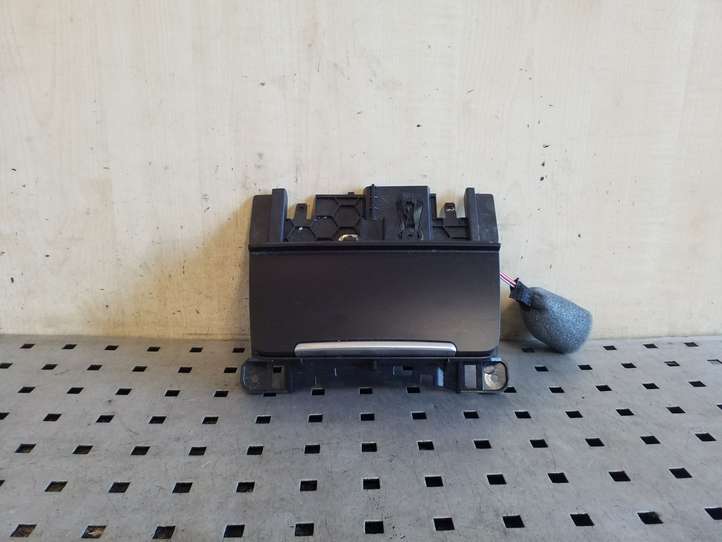 Audi Q5 (2008 - 2012)  8K0857951 Пепельница