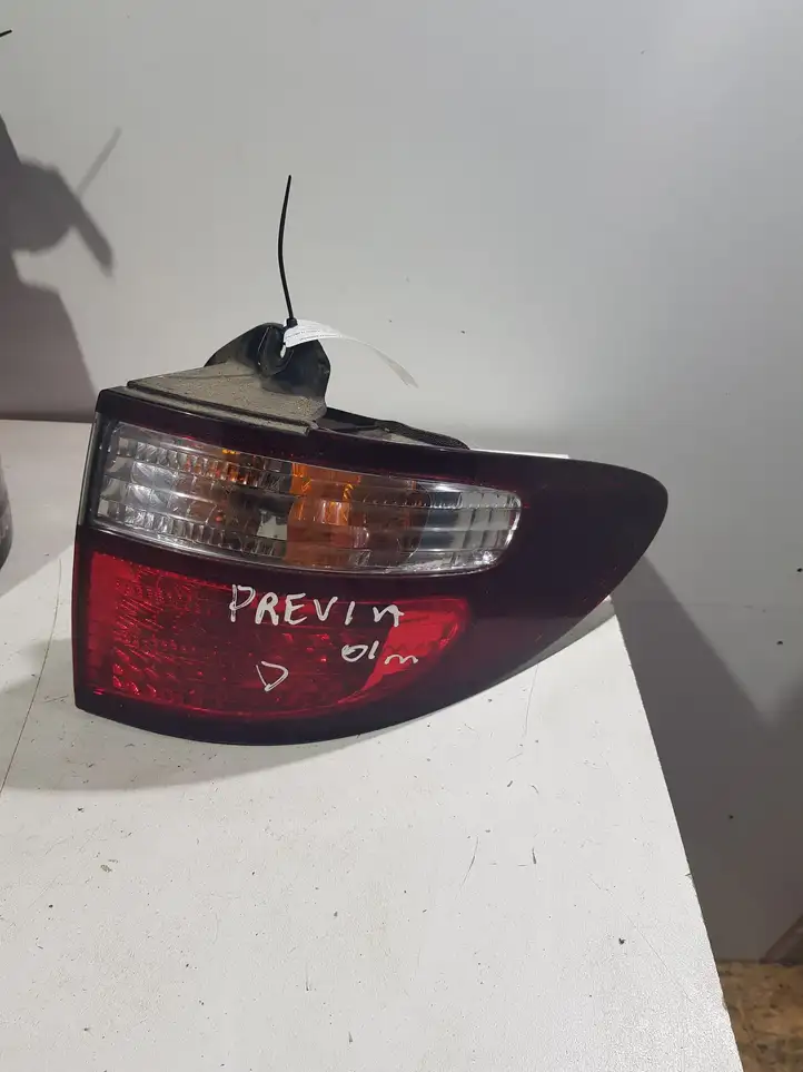 Toyota Previa (XR30, XR40) II (2000 - 2006) Задний фонарь в кузове — фото 1