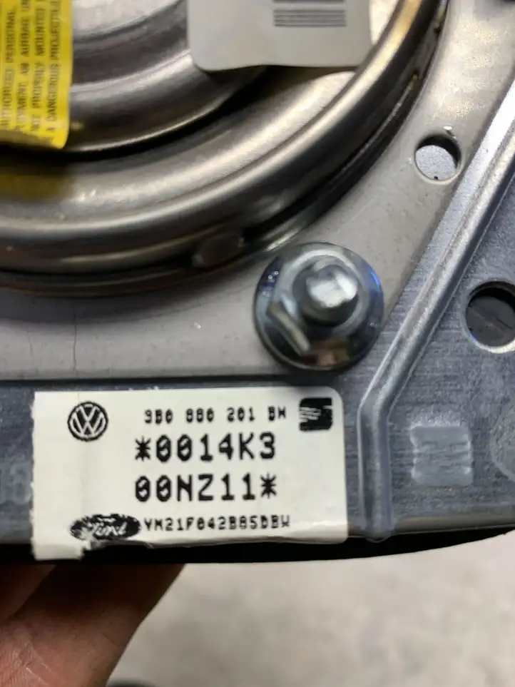 Volkswagen Sharan (2003 - 2010) 3B0880201BH Подушка безопасности руля — фото 3