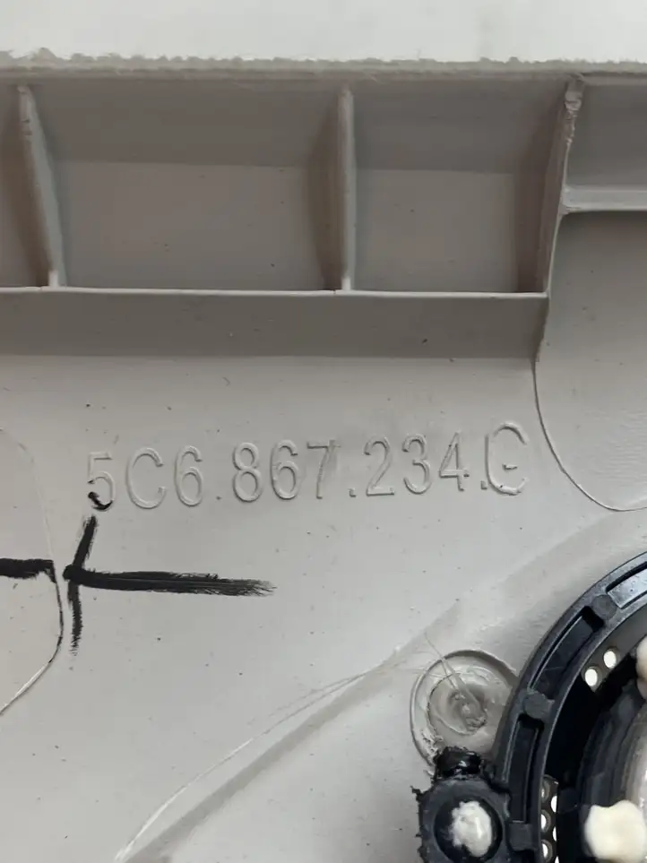 Volkswagen Jetta VI (2011 - 2018) 5C6867233C Обшивка стойки A — фото 3