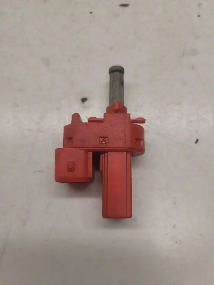 Ford Mondeo Mk III (2000 - 2007) 94BB7C534AC Датчик педали тормоза — фото 2