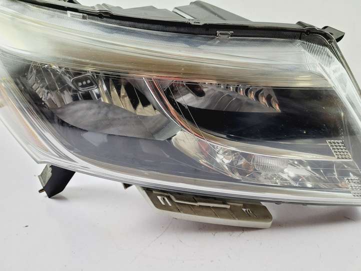Nissan Pathfinder R52 (2013 - 2016)  949684 Передняя фара