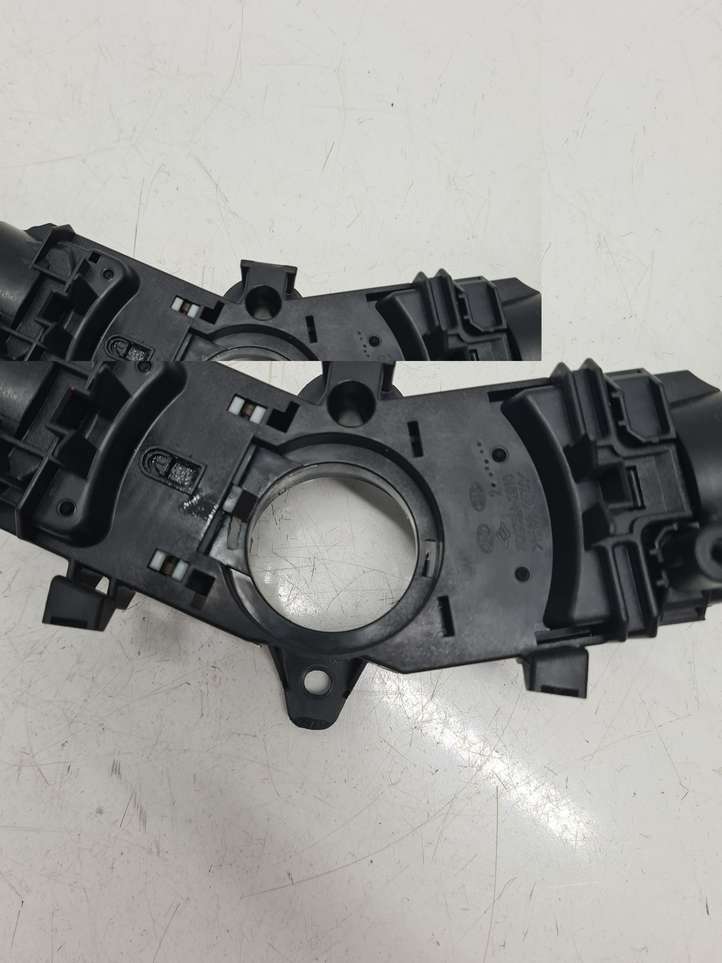 Hyundai Santa Fe (2012 - 2015)  934102W630 Комплект ручек
