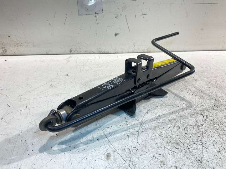 Toyota Avensis T250 (2006 - 2009)  0911105010 Домкрат (данкрат)