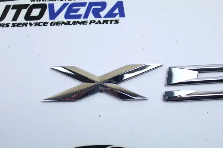 BMW X5 E53 (1999 - 2006) Эмблема производителя — фото 2