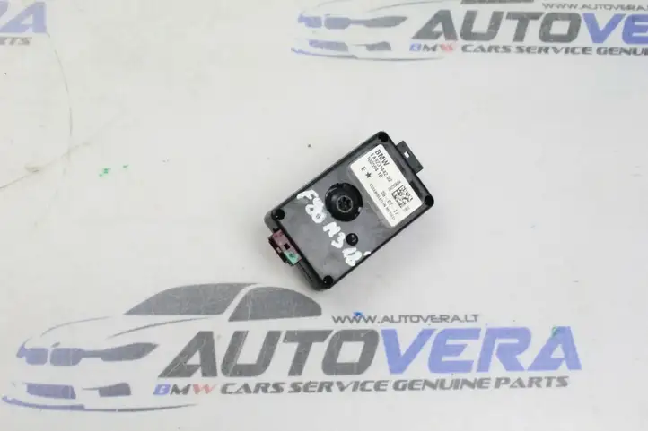 BMW 3 F30 F35 F31 (2012 - 2018) 9231442 Усилитель антенны — фото 1