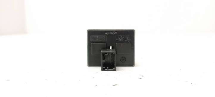 Volkswagen Polo (2001 - 2005)  6Q0959858 Кнопка стеклоподъемников