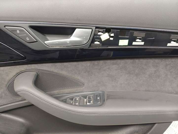 Audi A8 (2013 - 2017)  4H4868068 Обшивка задней двери