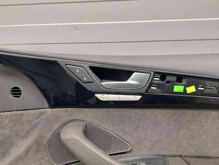 Audi A8 (2013 - 2017)  4H1868018 Обшивка передней двери