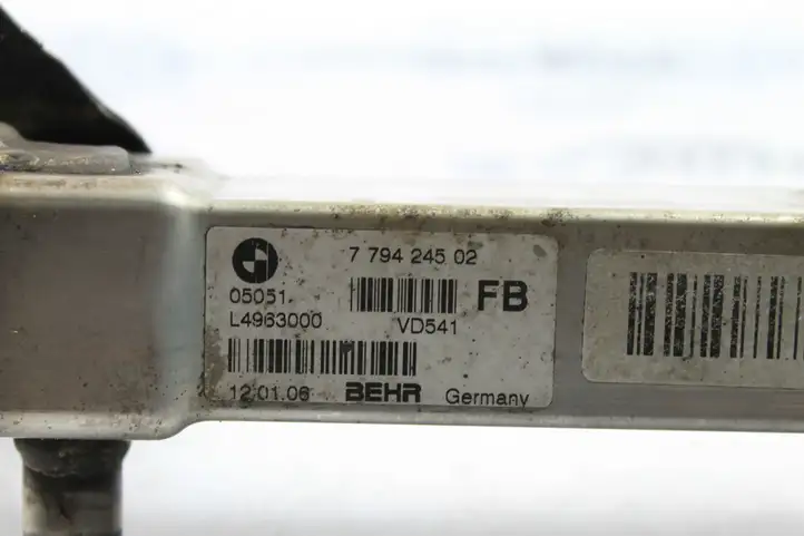 BMW 5 E60 E61 (2004 - 2010) 7794245 Охладитель клапана EGR — фото 4