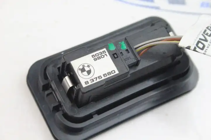 BMW X5 E70 (2006 - 2013) 8375580 Кнопка закрытия багажника — фото 2