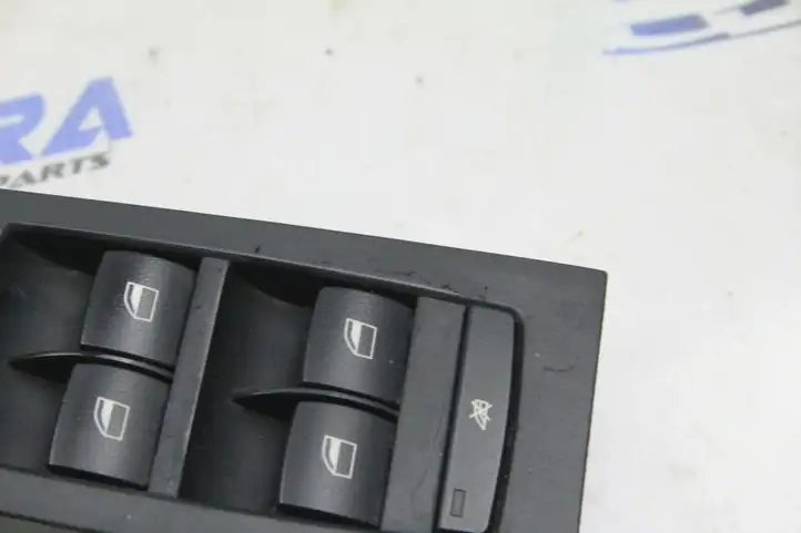 BMW 3 E90 E91 (2005 - 2012) 9132143 Кнопка стеклоподъемников — фото 4