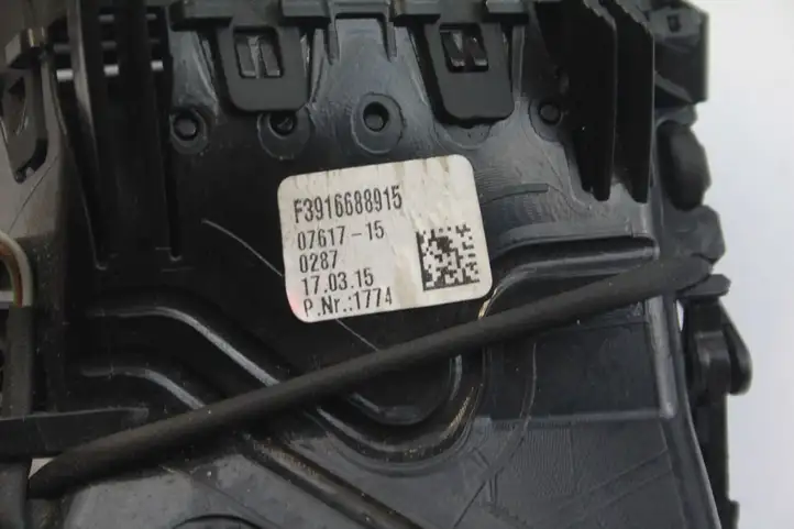 BMW M5 F10 (2011 - 2013) 9166884 Боковой воздушный дефлектор — фото 2