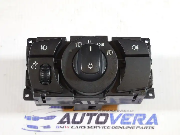 BMW 5 E60 E61 (2004 - 2010) 6953733 Включатель фонарей — фото 1
