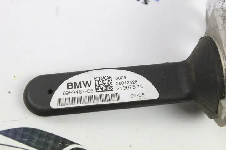 BMW 3 E92 E93 (2005 - 2014) 6953467 Усилитель антенны — фото 2