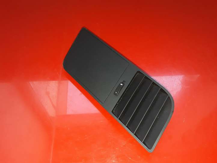 Seat Exeo (3R) (2008 - 2013)  3R0819793 Воздушная решётка окна