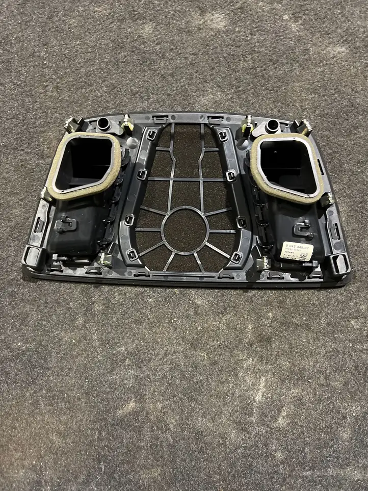 BMW 7 G11 G12 (2015 - 2022) 9345348 Накладка центрального динамика — фото 3