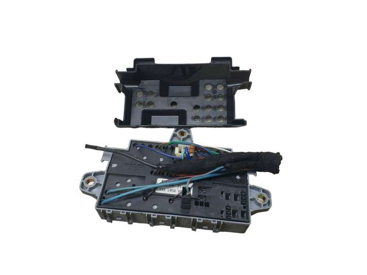 Fiat Ducato (2002 - 2006)  133205208 Блок предохранителей