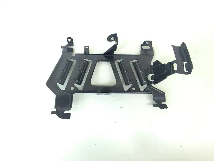 BMW 3 F30 F35 F31 (2012 - 2018) 9313776 Кронштейн усилителя звука — фото 3