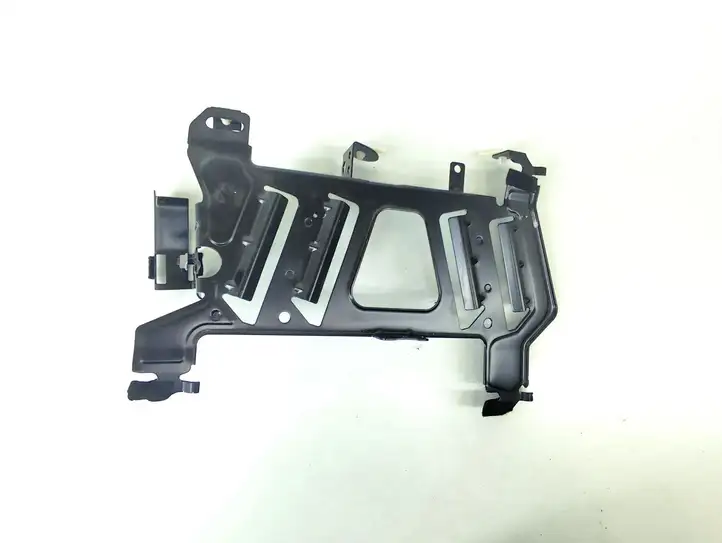 BMW 3 F30 F35 F31 (2012 - 2018) 9313776 Кронштейн усилителя звука — фото 4