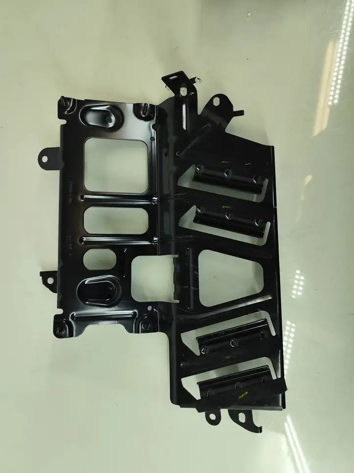BMW X3 F25 (2010 - 2017) 9188582 Кронштейн усилителя звука — фото 1