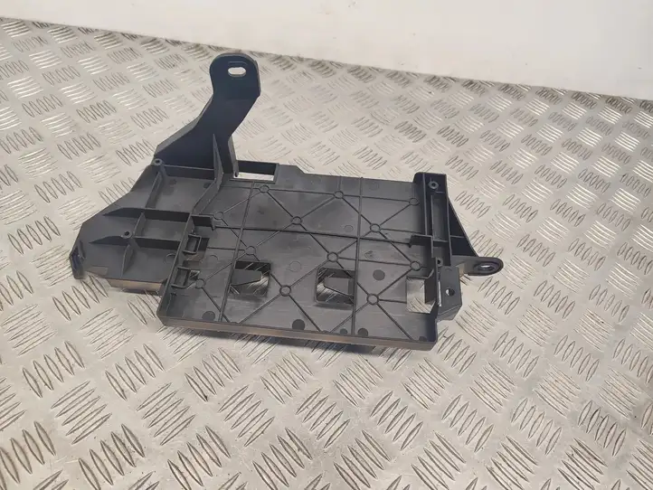 Audi Q5 SQ5 (2012 - 2017) 8R0035464A Кронштейн усилителя звука — фото 5