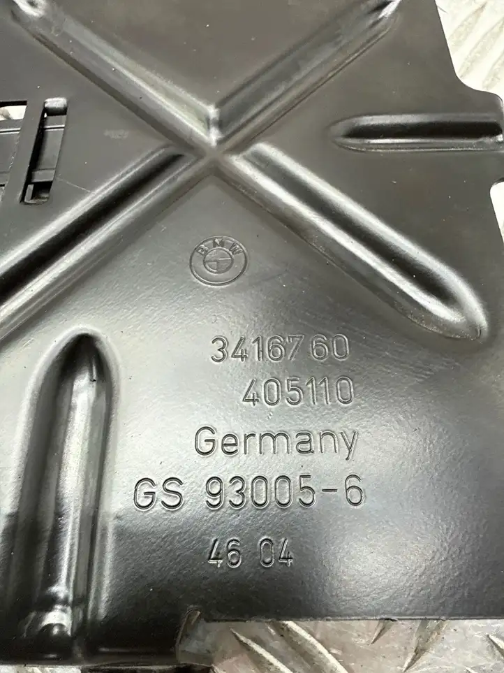 BMW X3 E83 (2003 - 2010) 3416760 Кронштейн усилителя звука — фото 6