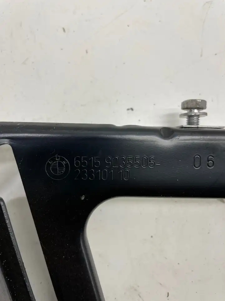 BMW 3 F30 F35 F31 (2012 - 2018) 9235506 Кронштейн усилителя звука — фото 9