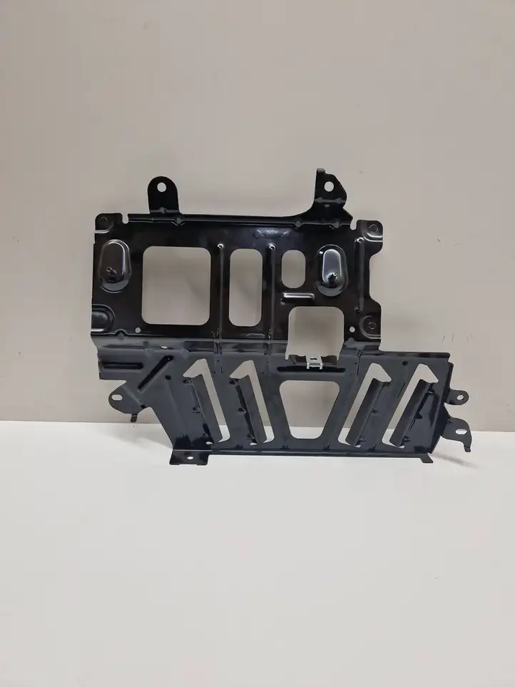 BMW X3 F25 (2010 - 2017)  9188582 Держатель / кронштейн усилителя звука