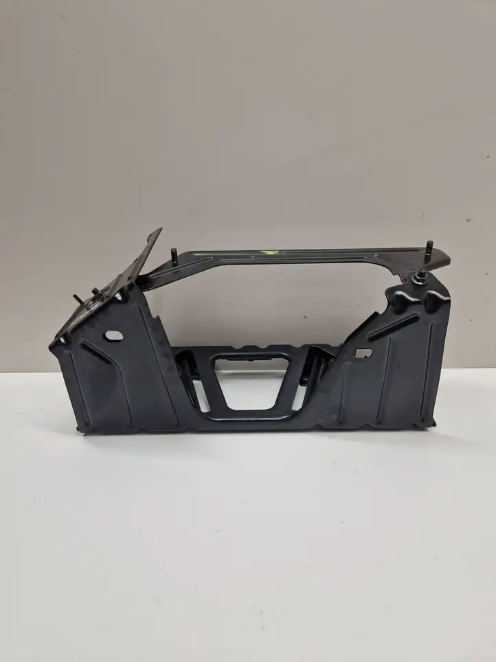 BMW 5 F10 F11 (2009 - 2016) 9174269 Кронштейн усилителя звука — фото 5