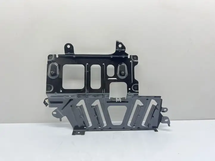 BMW X3 F25 (2010 - 2017) 9188582 Кронштейн усилителя звука — фото 4
