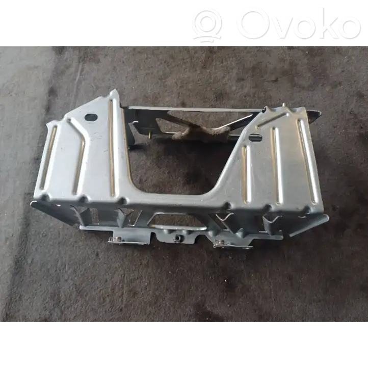 BMW 5 F10 F11 (2009 - 2016) 9174269 Кронштейн усилителя звука — фото 2