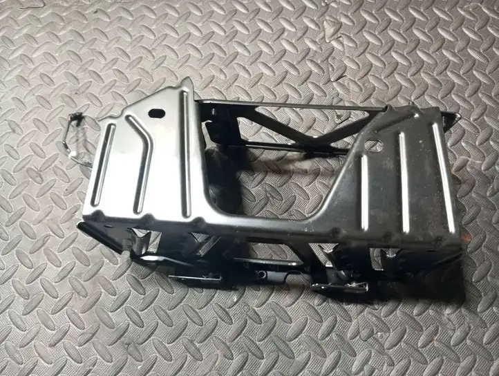 BMW 6 F12 F13 (2010 - 2018) 65159174269 Кронштейн усилителя звука — фото 2