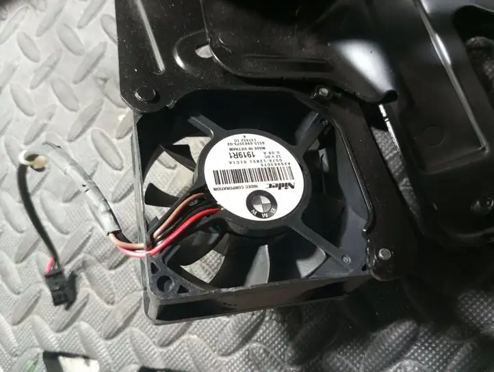 BMW 6 F12 F13 (2010 - 2018) 65159174269 Кронштейн усилителя звука — фото 4