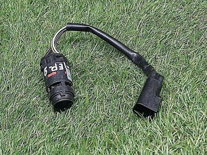 Ford Mondeo Mk III (2000 - 2007)  97BW19C734AD Датчик температуры салона