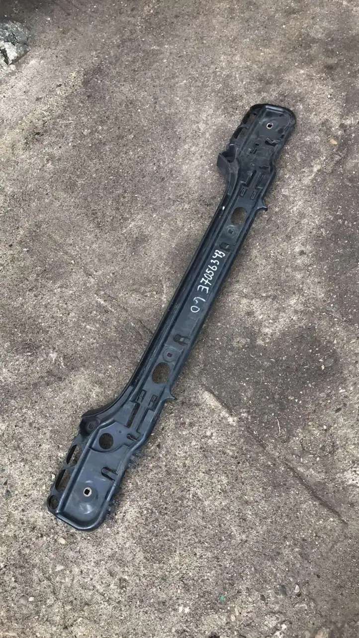 BMW 5 E60 E61 (2004 - 2010) 7056343 Кронштейн заднего бампера — фото 1