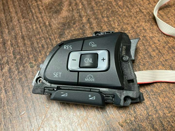 Volkswagen Polo (2001 - 2005)  034473402 Кнопки рулевого колеса