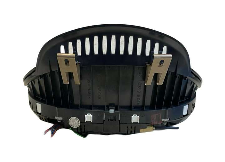 BMW 7 F01 F02 F03 F04 (2008 - 2016)  931239501 Спидометр (приборный щиток)