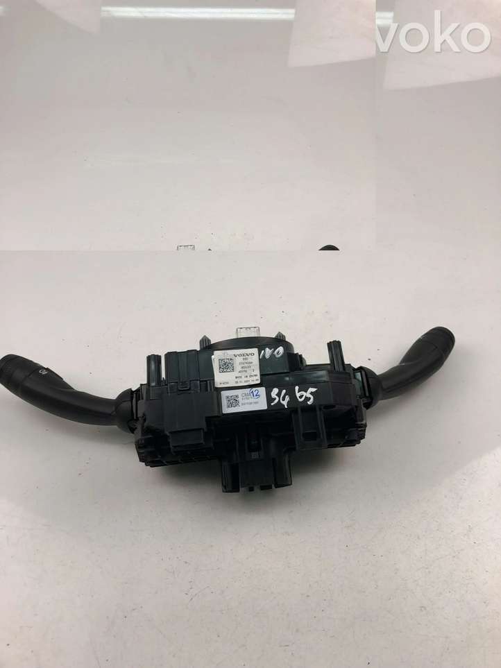 Volvo S90 (2020 - )  31674384 Кнопки рулевого колеса