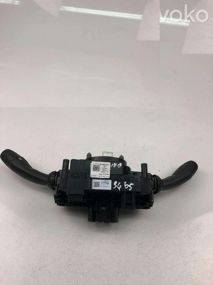 Volvo S90 (2020 - )  31674384 Кнопки рулевого колеса