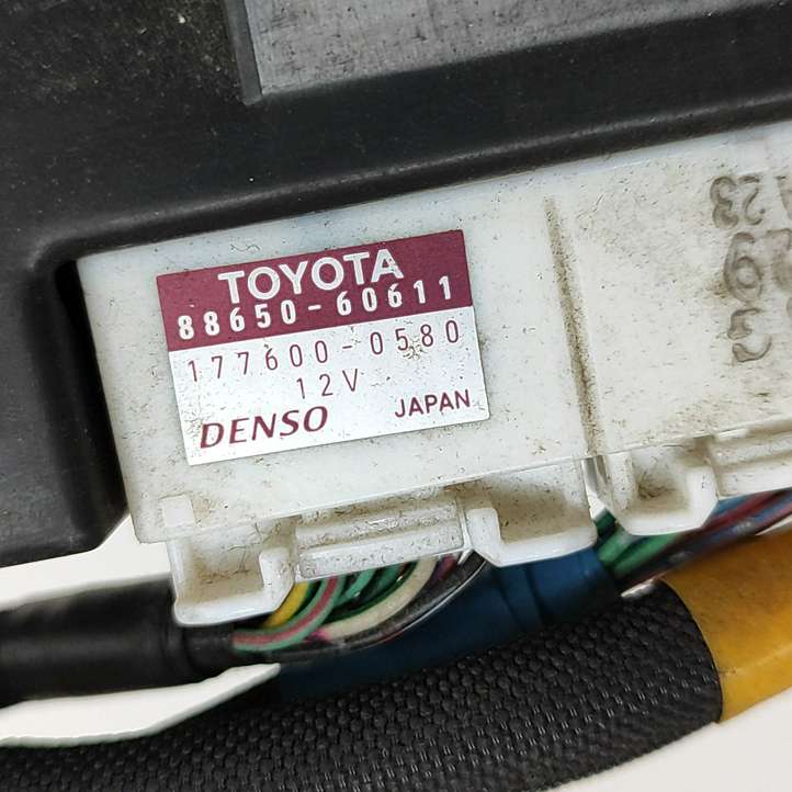Toyota Land Cruiser (BJ70) (1984 - 2003)  8865060611 Управление климат контролем
