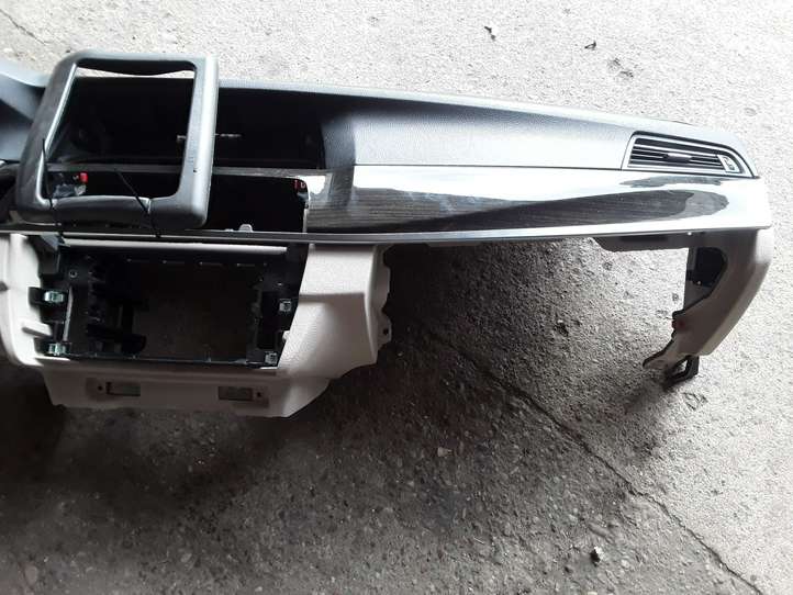 BMW 5 F10 F11 (2009 - 2016)  51459166659 Панель