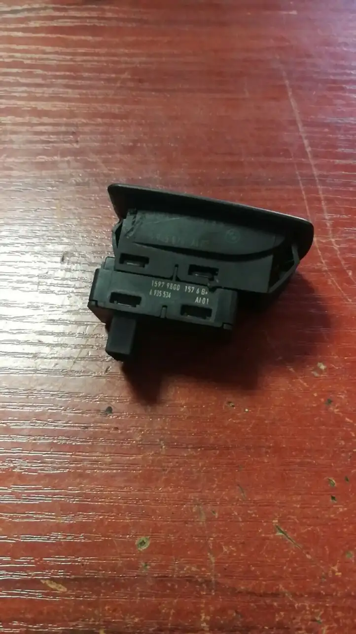 BMW 3 E90 E91 (2005 - 2012) 6945874 Кнопка стеклоподъемников — фото 3