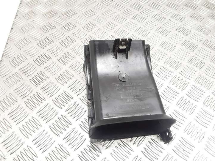 BMW 5 E60 E61 (2004 - 2010)  51757039131 Деталь (детали) канала забора воздуха