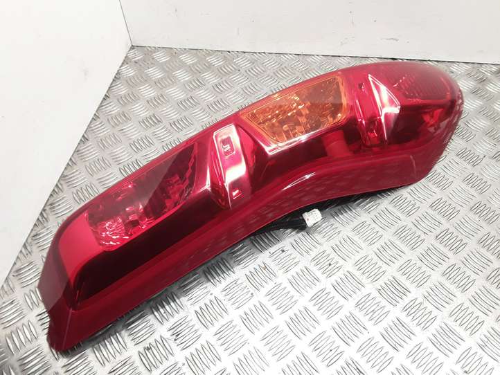 Nissan X-Trail T31 (2007 - 2014)  22063929 Задний фонарь в кузове