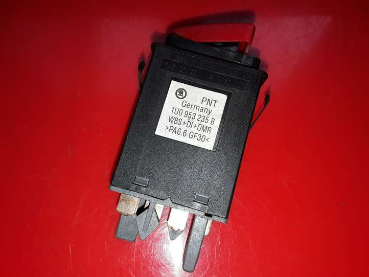 Skoda Octavia Mk1 (1U) (1996 - 2004)  1U0953235B Включатель аварийных фонарей