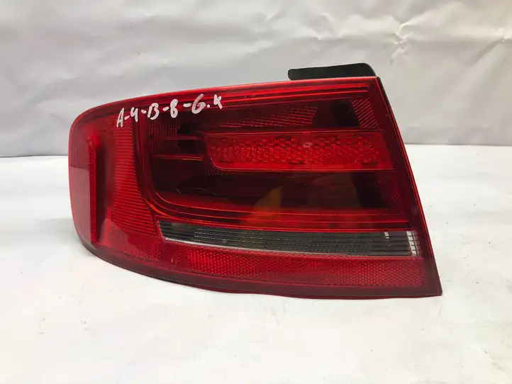 Audi A4 S4 B8 8K (2007 - 2011) 8K5945095D Задний фонарь в кузове — фото 1