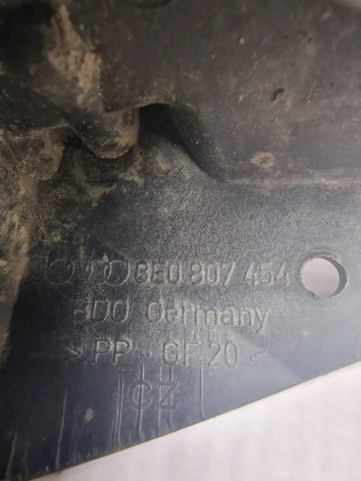 Audi A4 S4 B6 8E 8H (2000 - 2006) 8E0807454 Кронштейн заднего бампера — фото 4