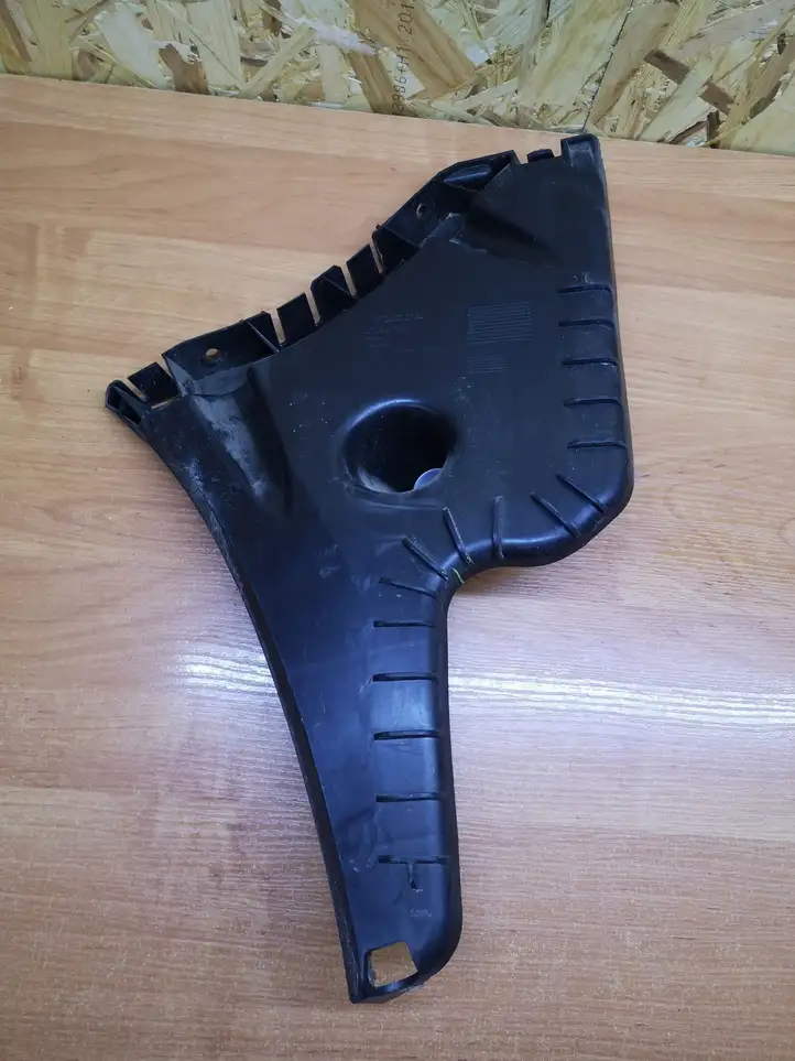 Volvo S60 (2010 - 2013) 31386720 Кронштейн переднего бампера — фото 1