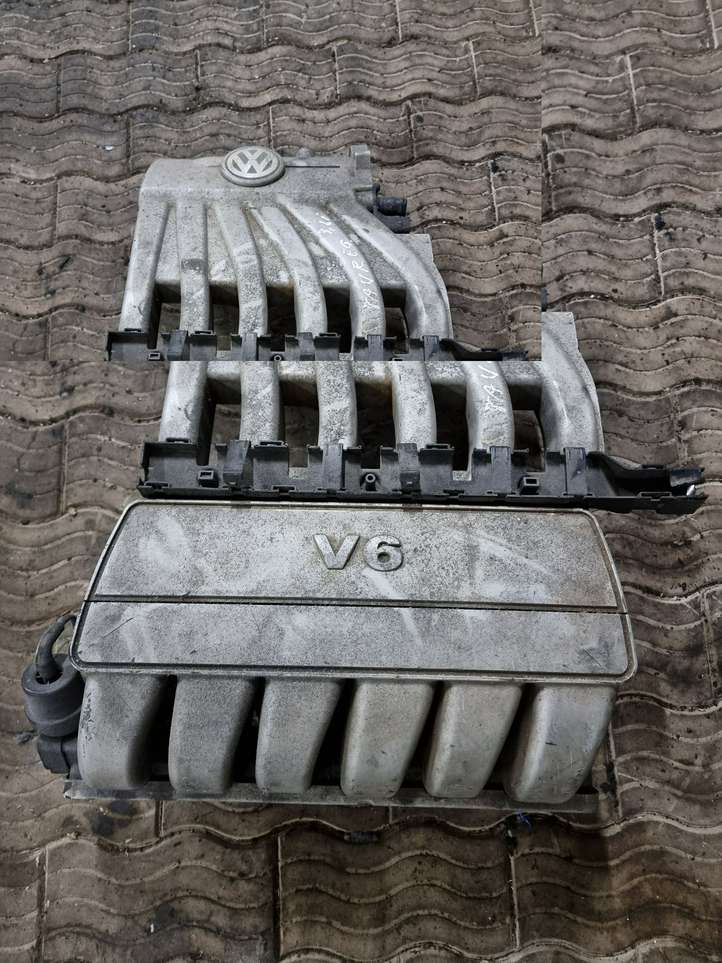 Volkswagen Touareg I (2002 - 2010)  03H133201D Впускной коллектор